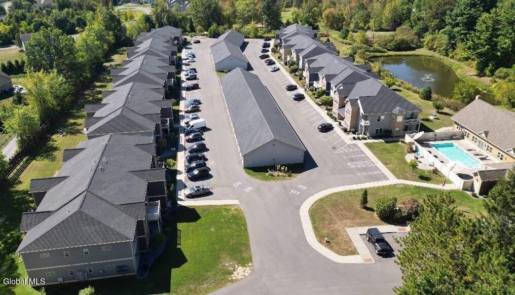 48 Bavarian Way Unit 55 #55 - Photo 2 of 33