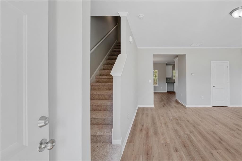 2874 Laurel Ridge Cir - Photo 2 of 28