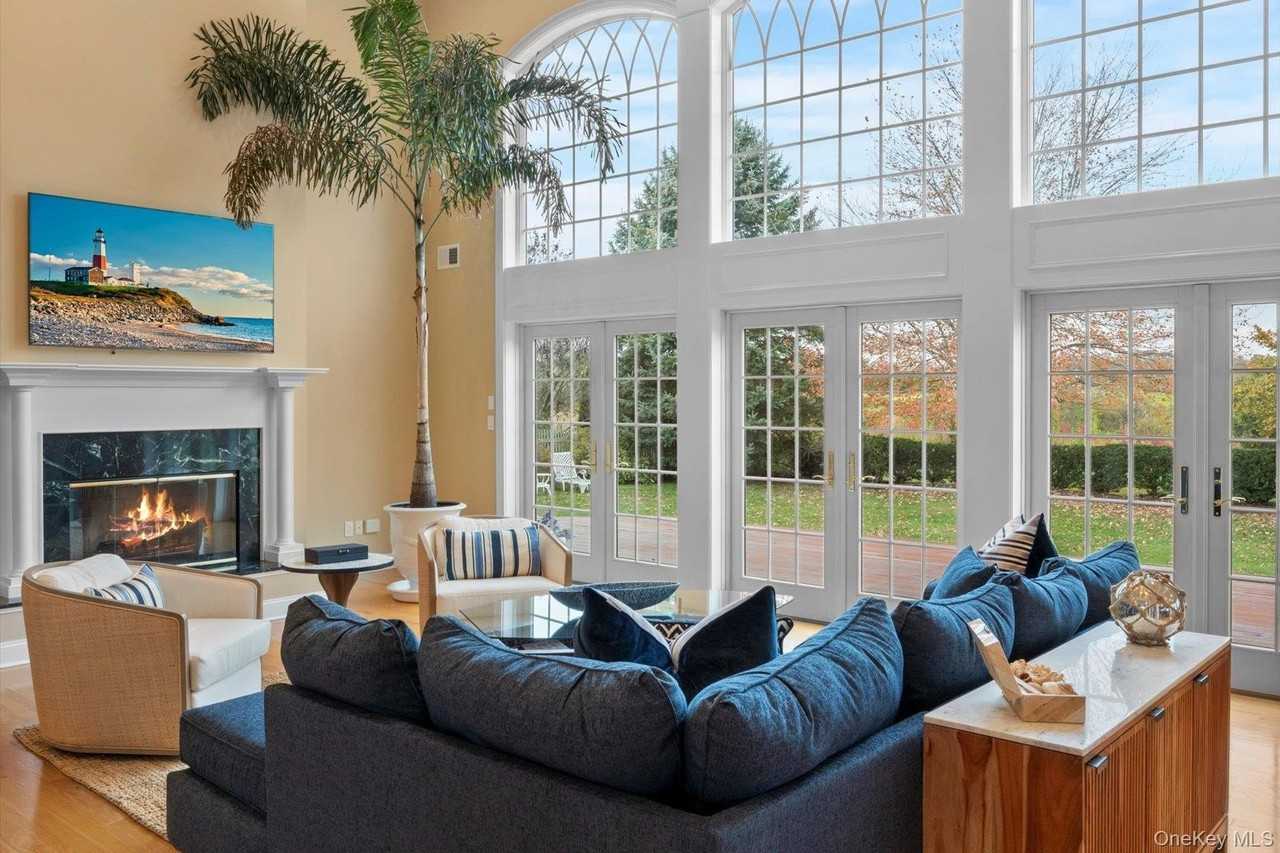 2995 Laurel Trl - Photo 7 of 47