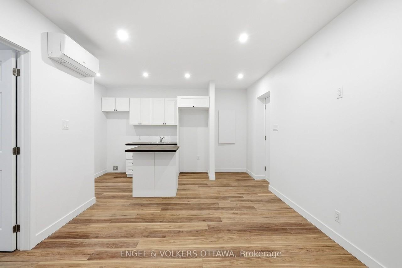 324 Frontenac St - Photo 5 of 13