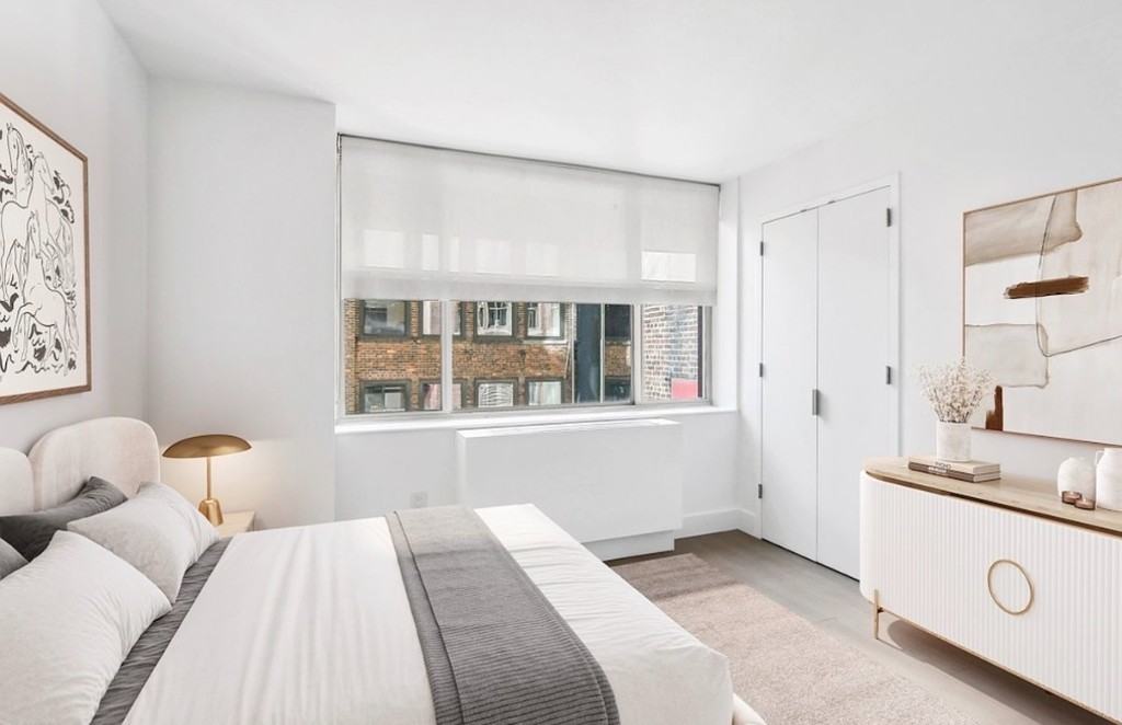 Maiden Ln #1508 - Photo 2 of 11