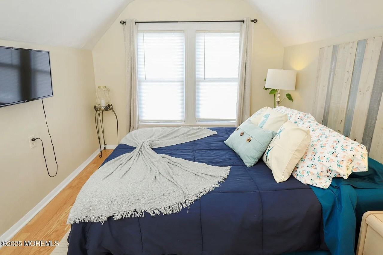 49 2nd Ave Apt 3 #3 - Photo 6 of 11