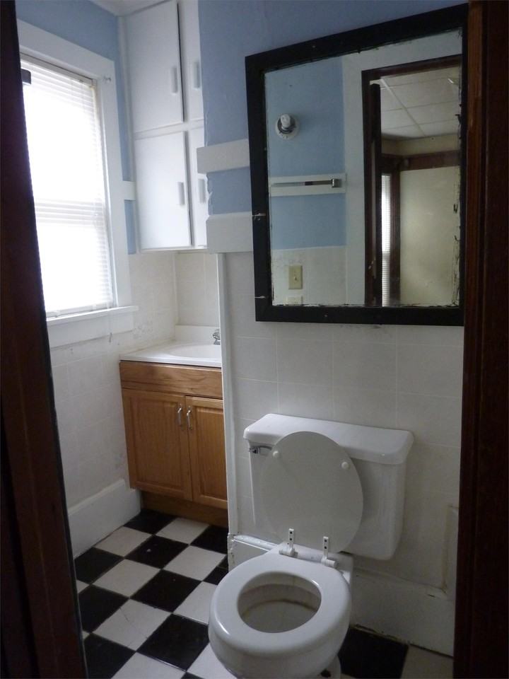 814 W. 4th St - Photo 6 of 16