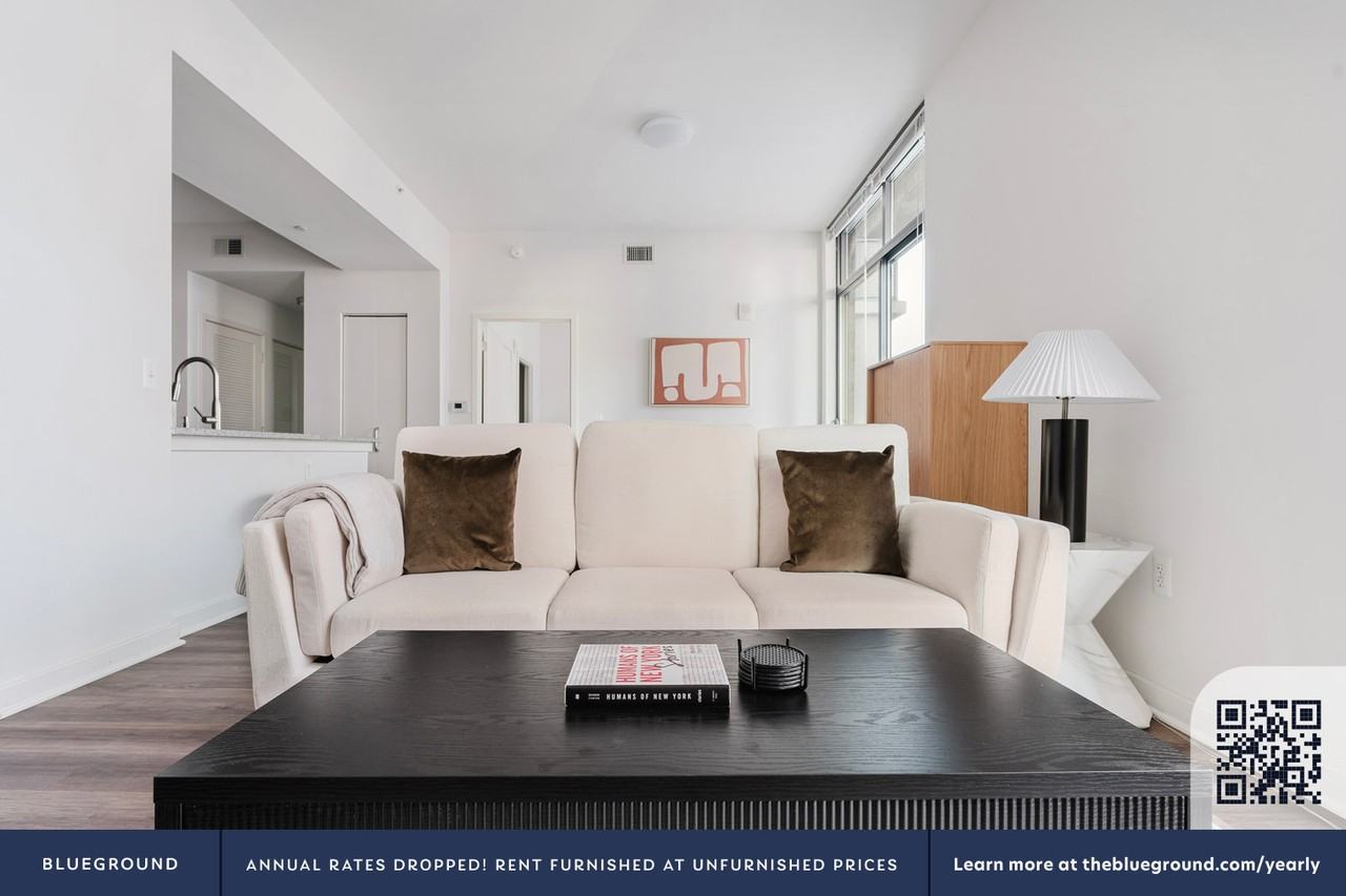 4918 Saint Elmo Avenue - Photo 3 of 42