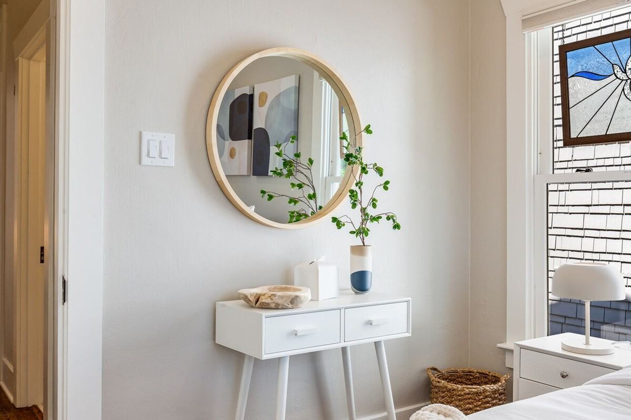 1706 Warren Ave N #1035890P - Photo 7 of 50