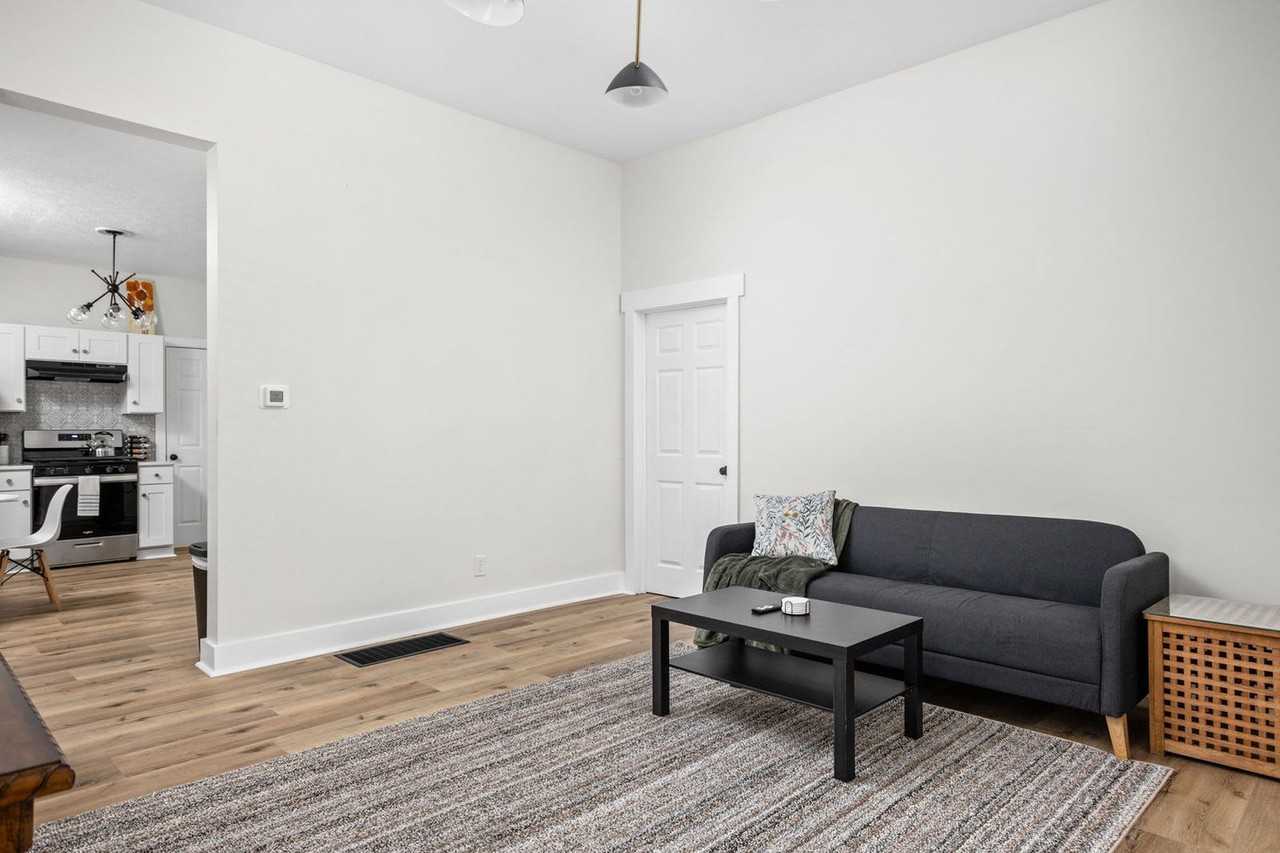 844 Camp St #1303755P - Photo 2 of 19