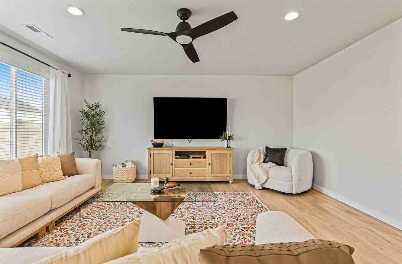 5302 E Burnte Peak St #1322141P - Photo 2 of 48