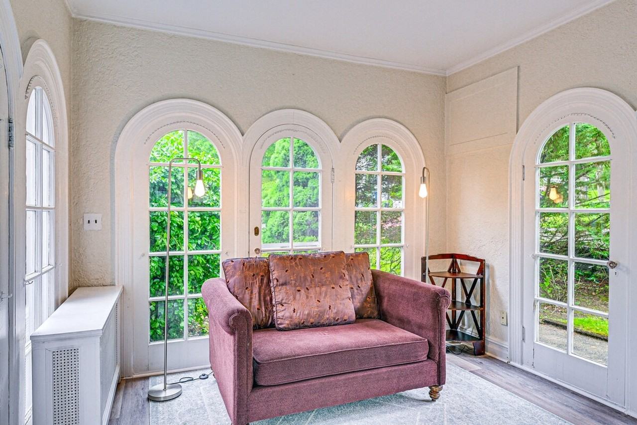 518 Cortlandt Ave #1300248P - Photo 6 of 24