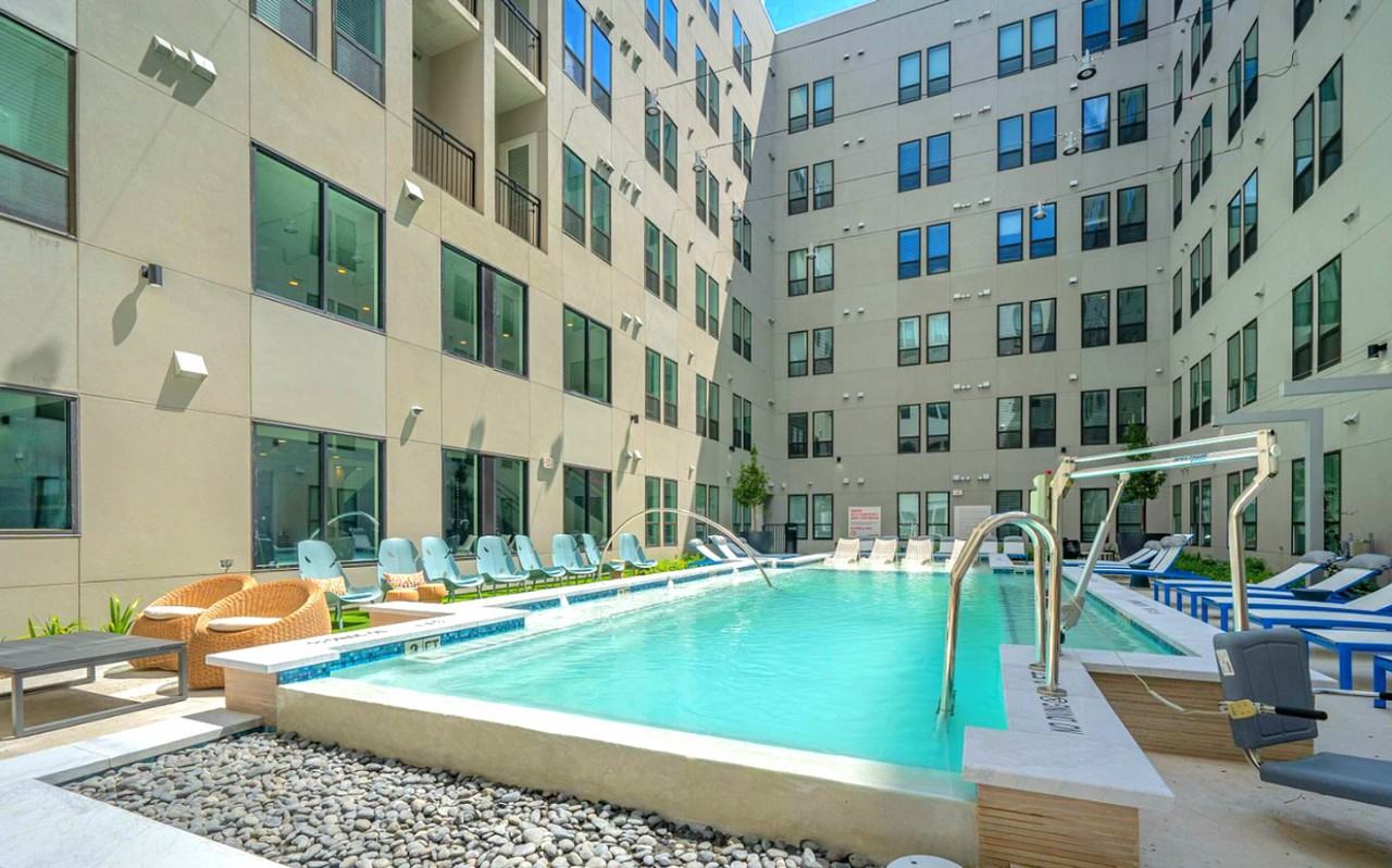 714 Richmond Ave #1335738P - Photo 7 of 36