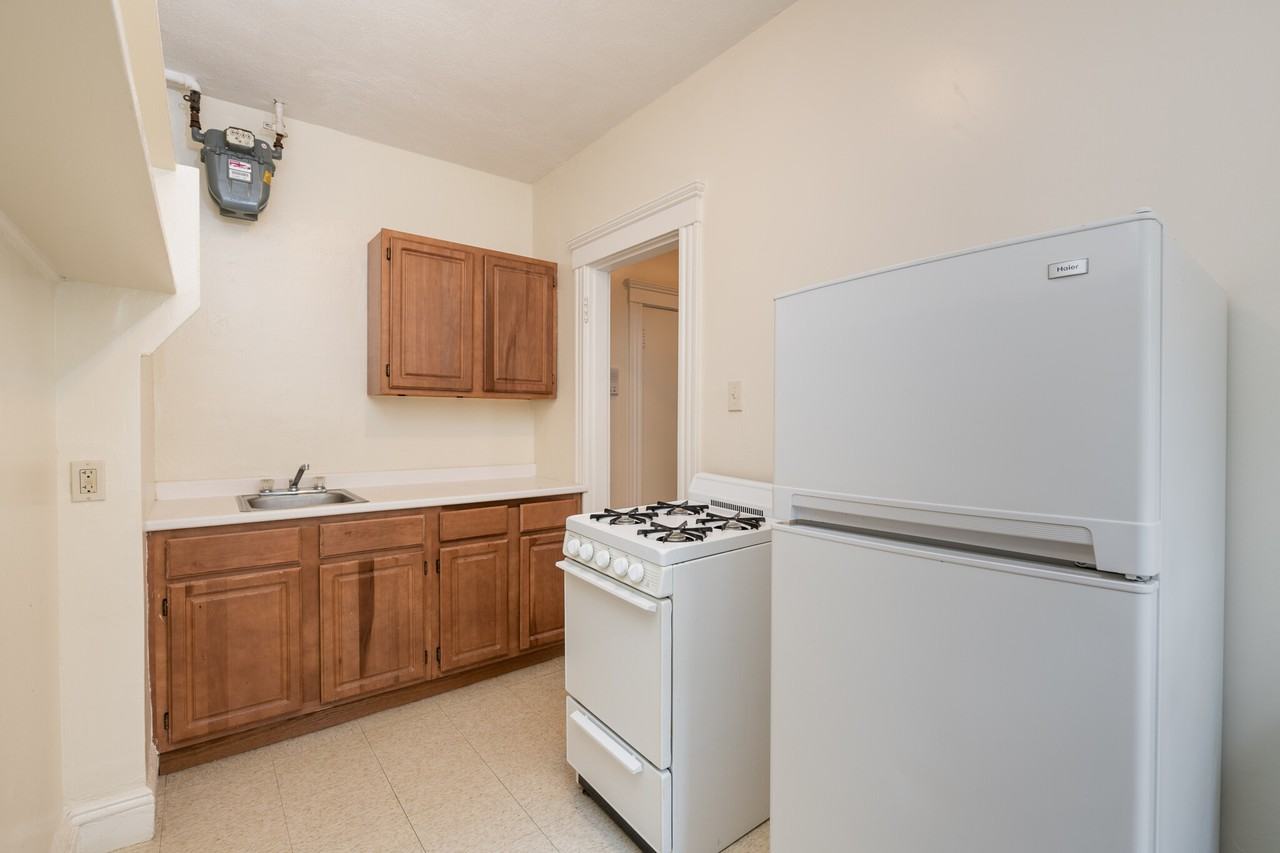 45 Worthington Street - Photo 3 of 6