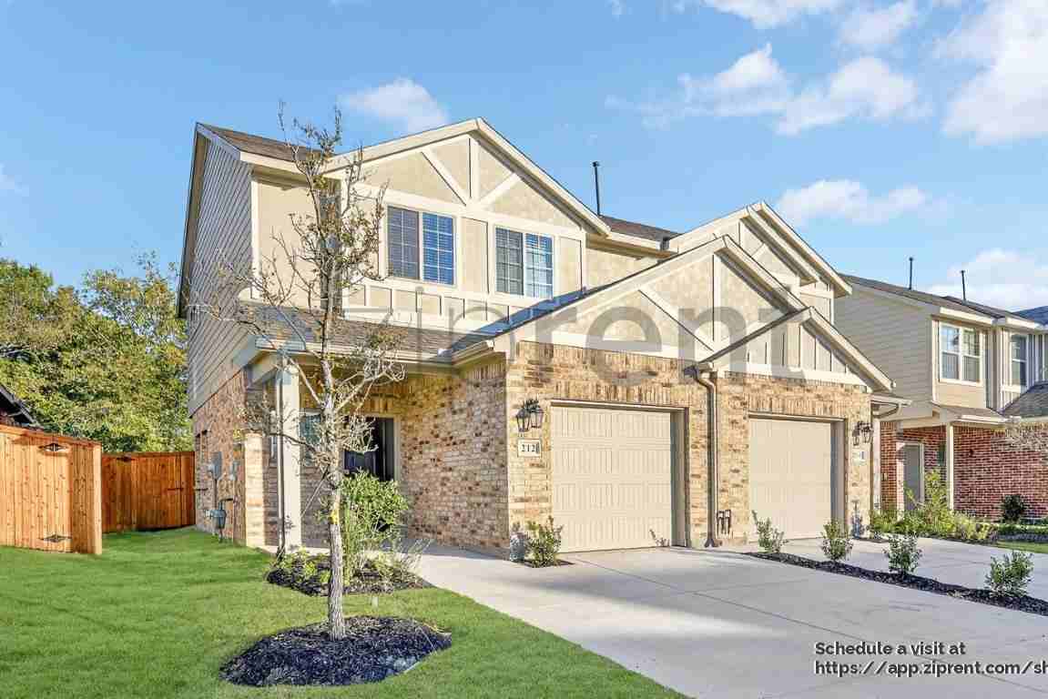 212 Griffith Drive - Photo 2 of 24