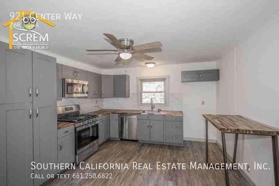 921 Center Way - Photo 4 of 17