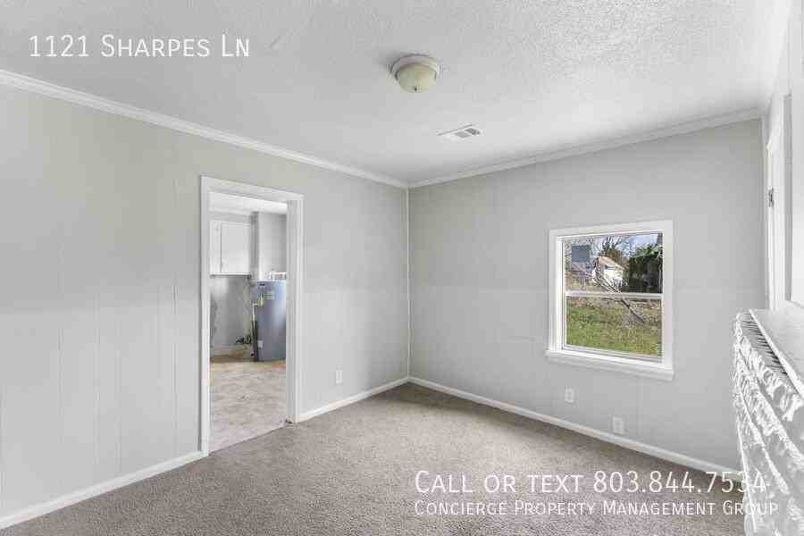 1121 Sharpes Ln - Photo 5 of 18