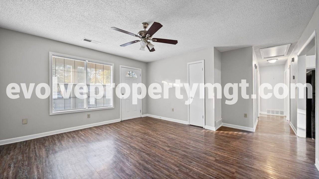 3712 Firethorne Dr - Photo 7 of 27