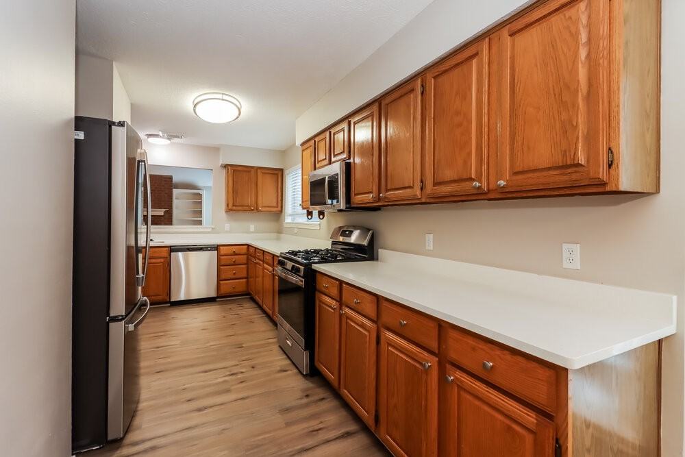 16415 Hidden Gate Ct - Photo 7 of 17