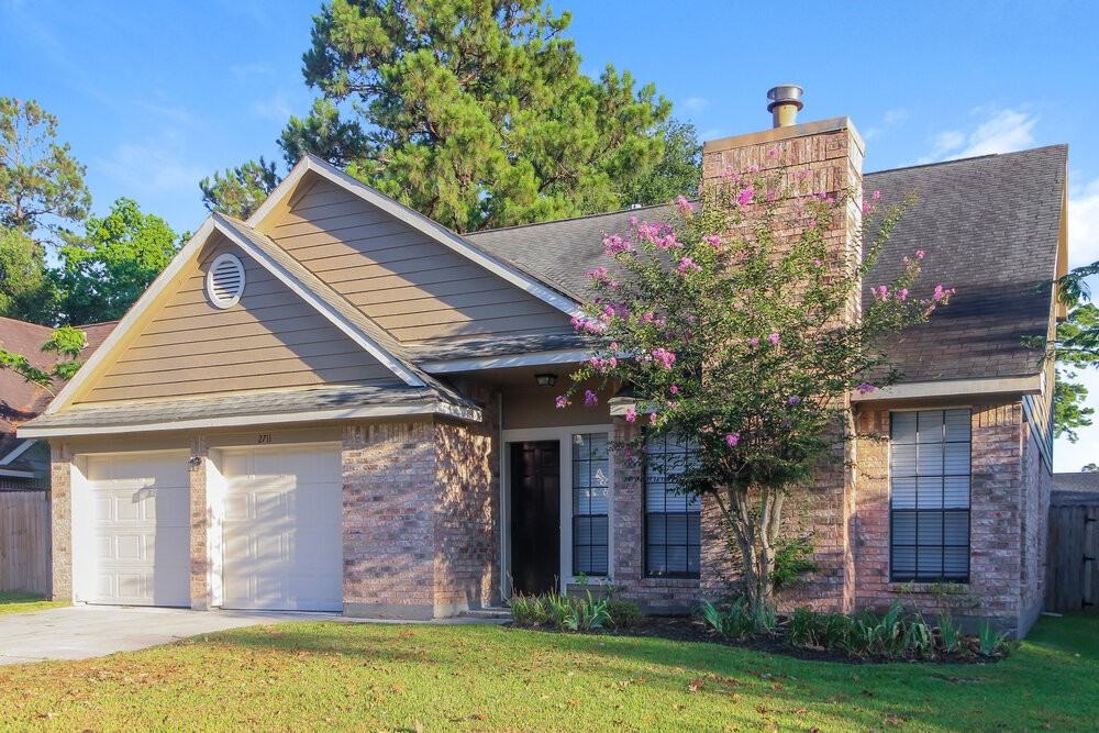 2711 Knollbrook Ln - Photo 4 of 17