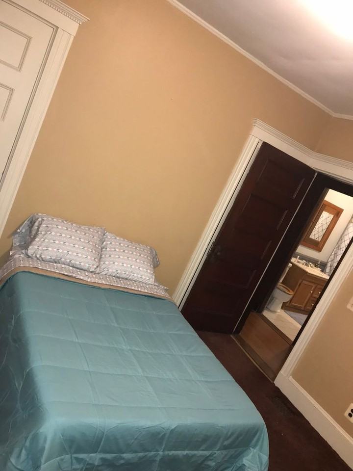 75 Adams St - Photo 3 of 6