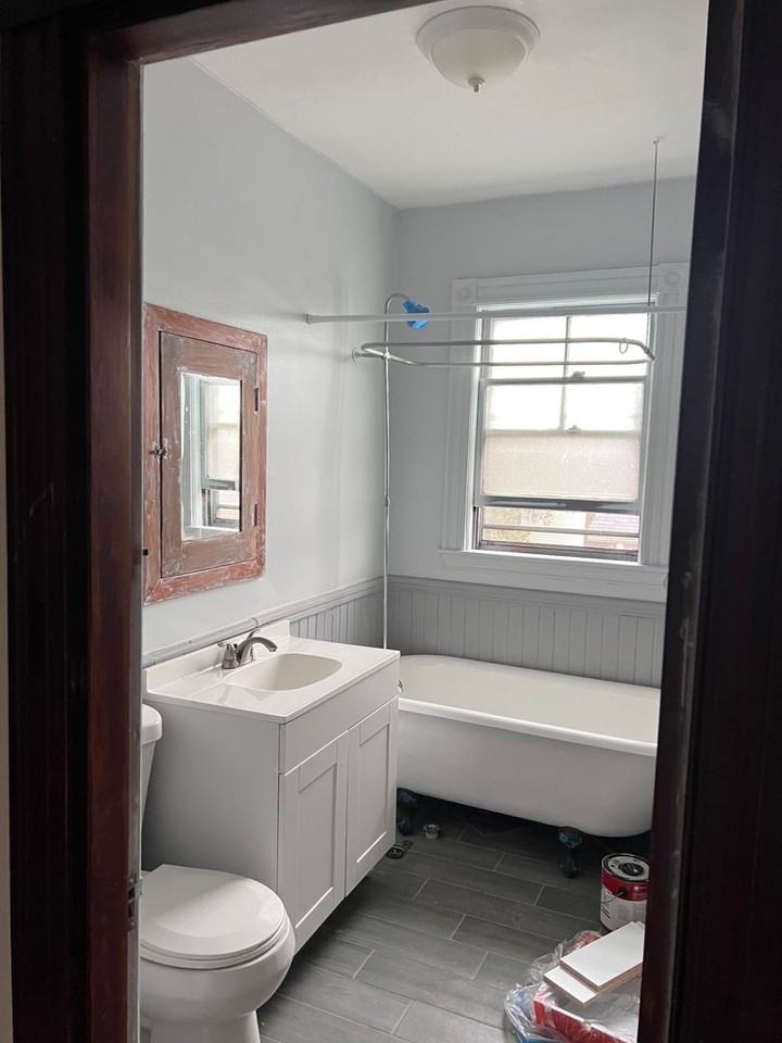 75 Adams St - Photo 5 of 6