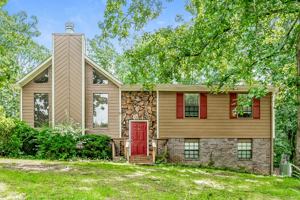 featured image of 5823 Willow Crest Dr