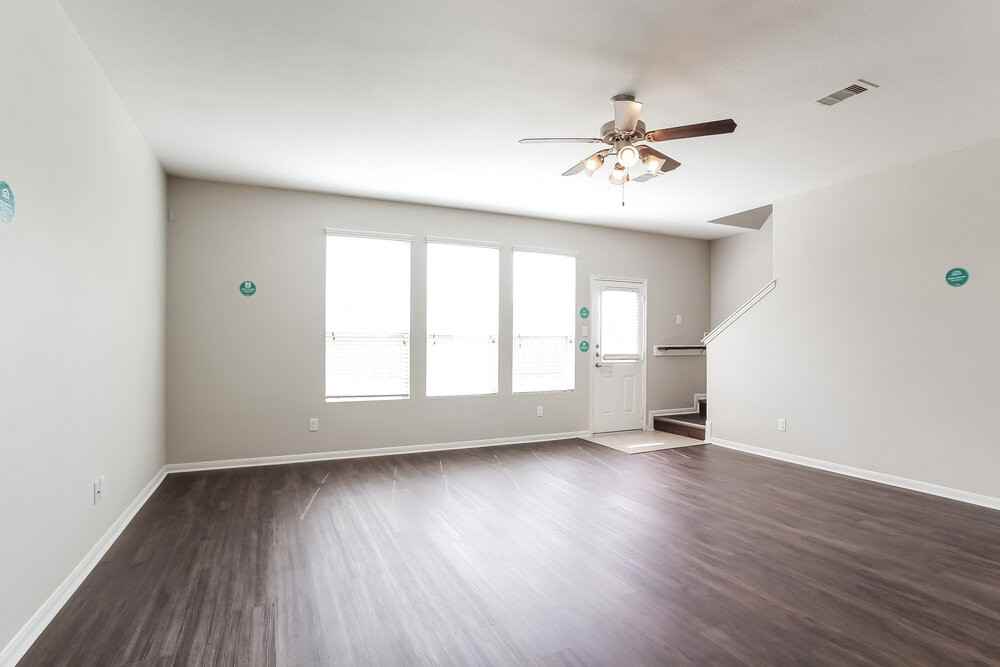 17914 Seco Creek Ln - Photo 4 of 17