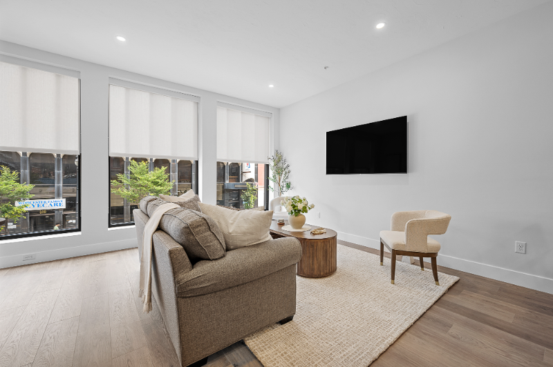 414 Main St - Photo 2 of 16