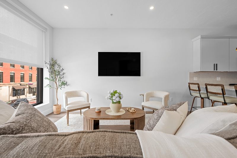 414 Main St - Photo 6 of 16