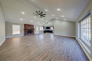 featured image of 6724 N Garfield Ave