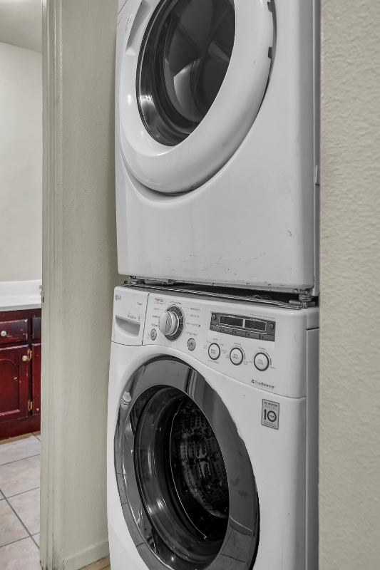 5231 Huntington Dr N #4 - Photo 7 of 19