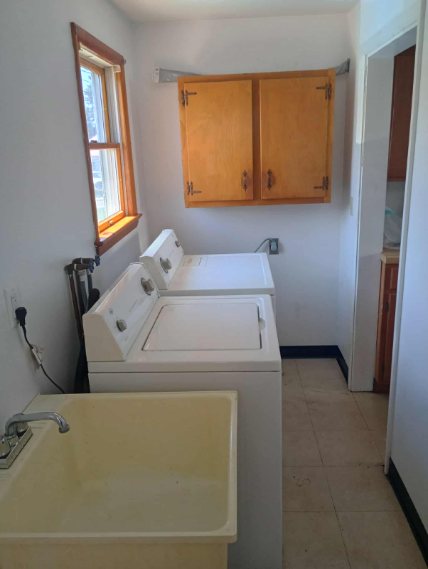 20 W College Ave #A - Photo 3 of 6