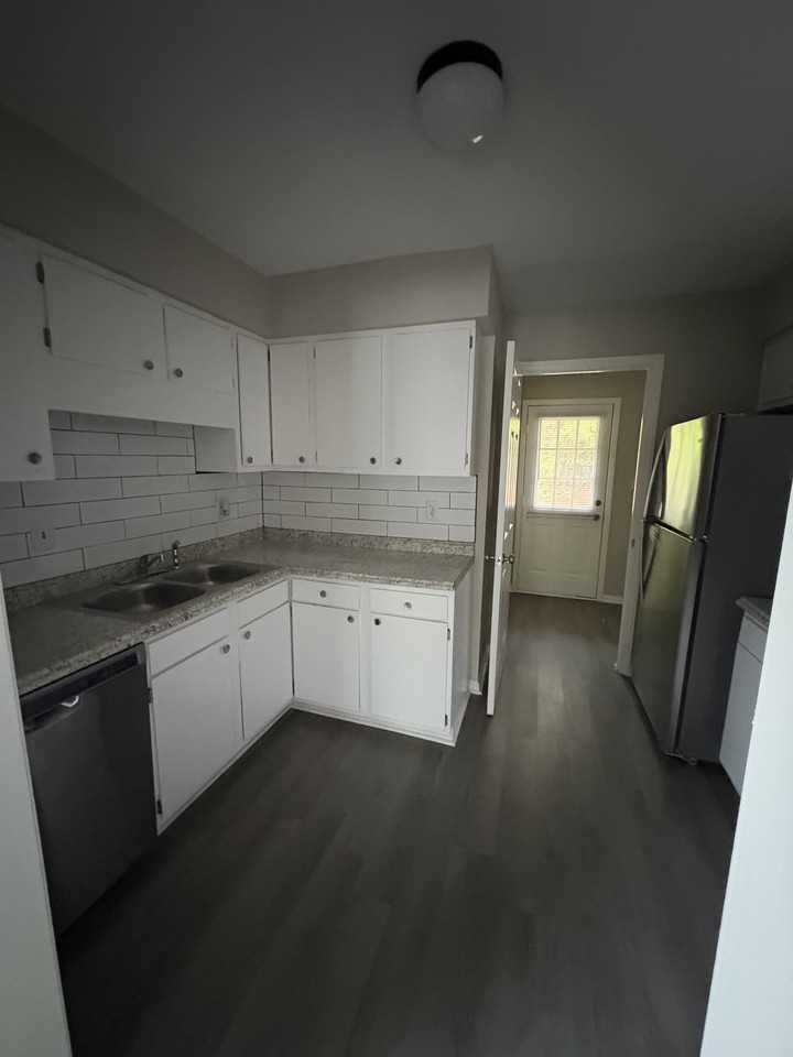 910 Bs Barbecue Rd #A - Photo 5 of 8