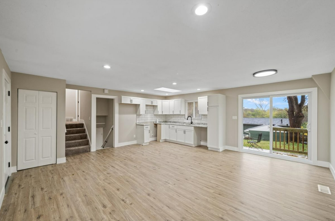 4601 Mersington Ave - Photo 3 of 10