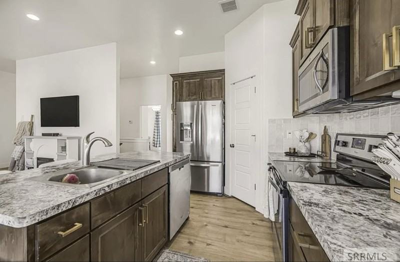 2850 Sable Chase Rd - Photo 5 of 15