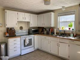 featured image of 11 Ivanhoe Dr