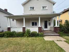 featured image of 102 W Chartes St #B