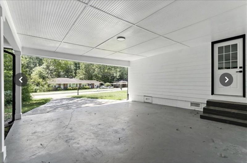 4274 Pineview Dr - Photo 4 of 16