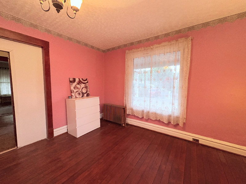 2434 15th Ave - Photo 3 of 13