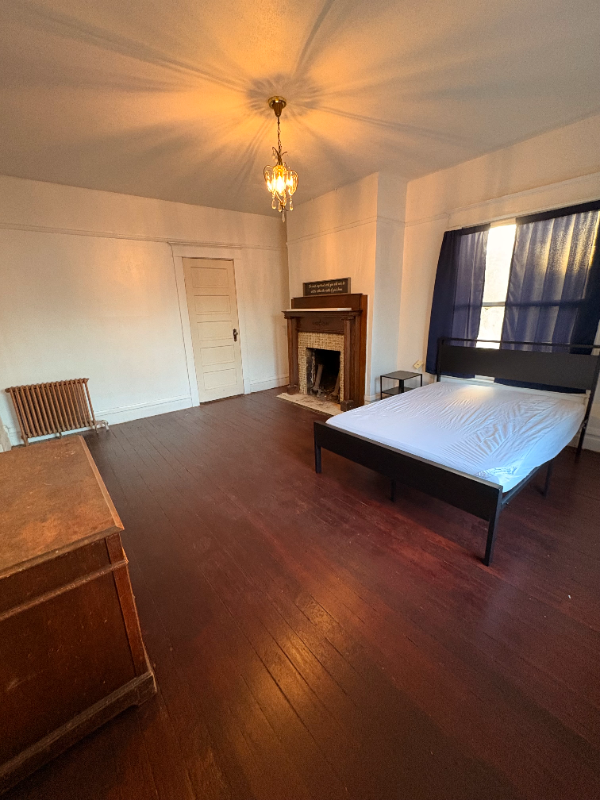 2434 15th Ave - Photo 4 of 13