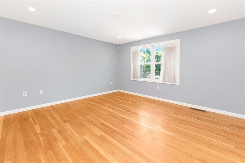 1005 Trapelo Rd #7 - Photo 7 of 20