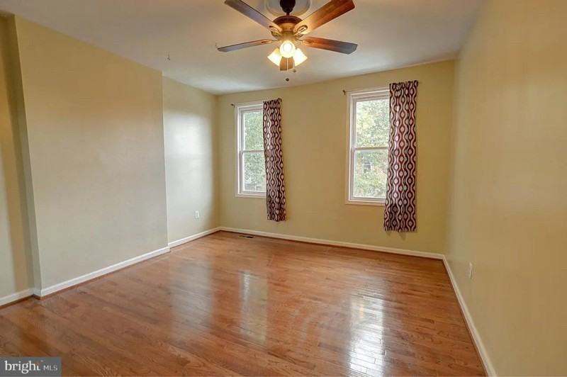 2331 Guilford Ave - Photo 5 of 10