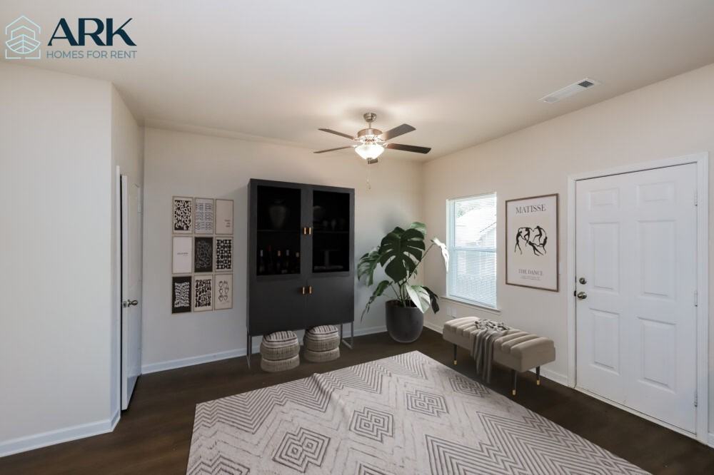 1206 Highwood Ln - Photo 5 of 22