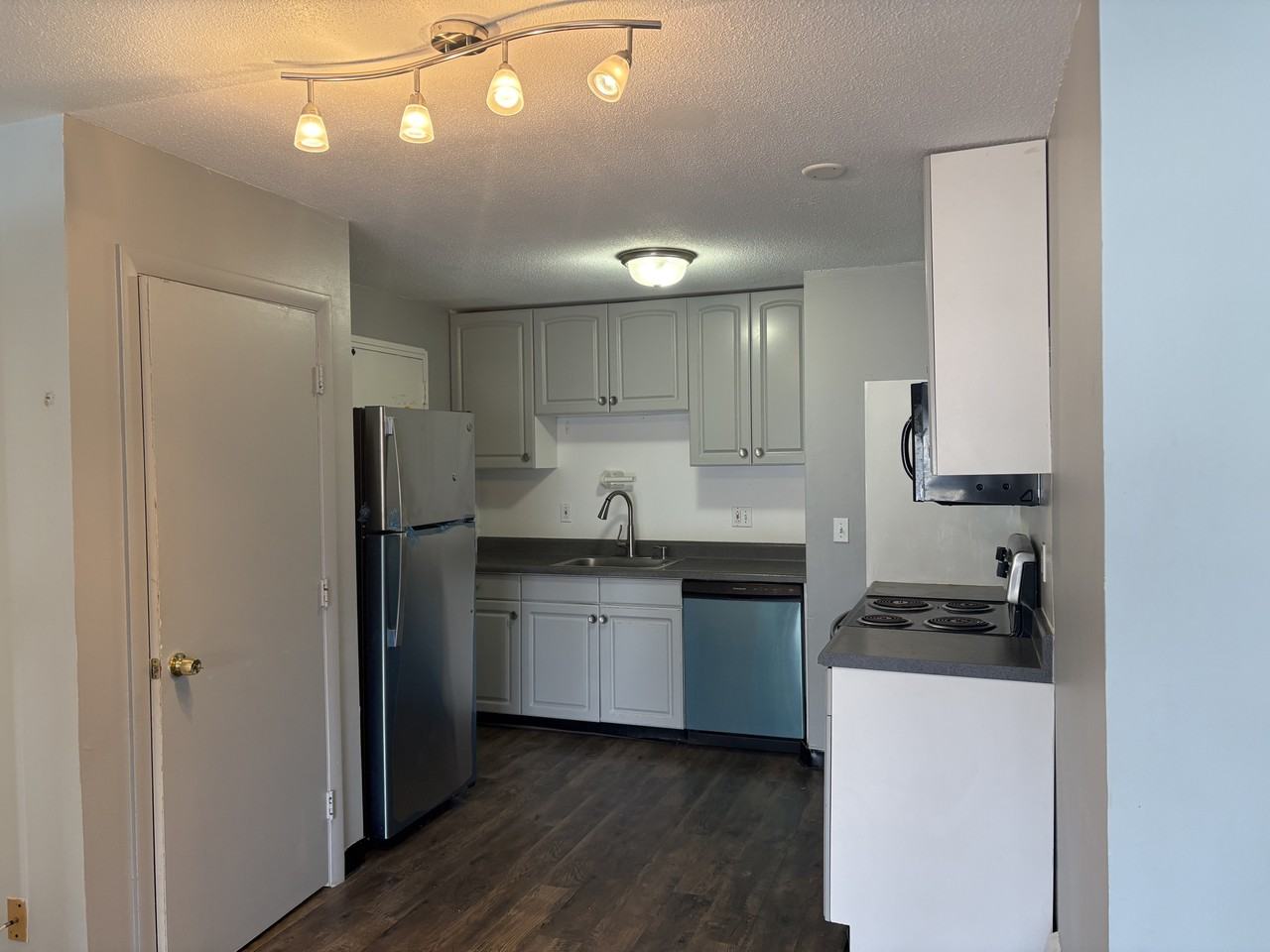 Harvard Street #4A - Photo 2 of 7