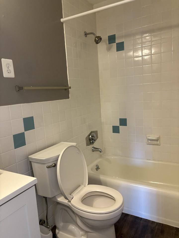 Harvard Street #4A - Photo 6 of 7