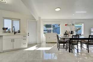 1904 Sw 28th St - Photo 1 of 1