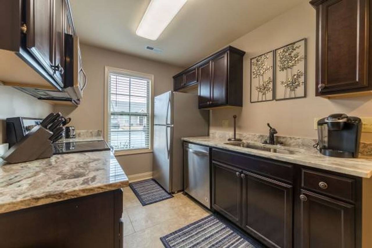 Chandler Pointe - Photo 4 of 50