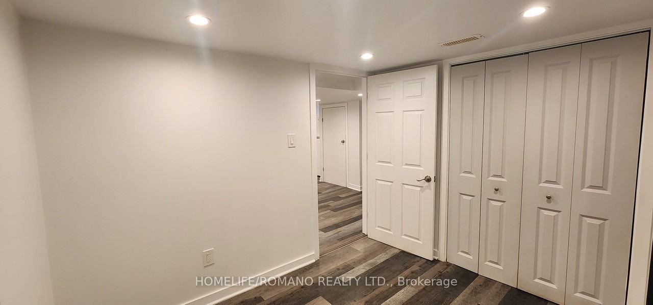 10 Hartley Avenue - Photo 7 of 9