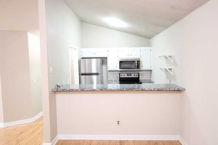 1408 Sw 23rd St #NA - Photo 5 of 19