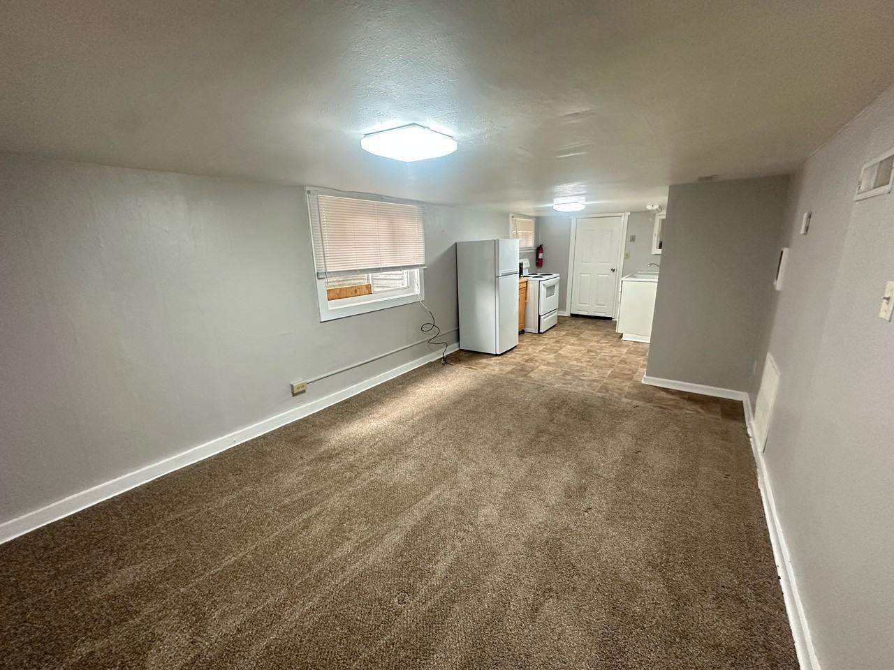 821 S 4th Ave #3 - Photo 2 of 5