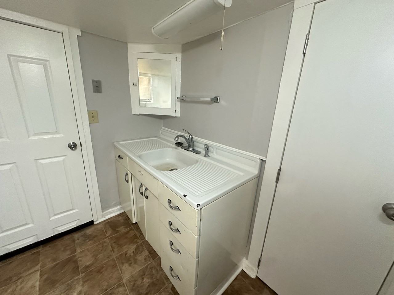 821 S 4th Ave #3 - Photo 4 of 5