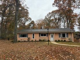 190 Lake Shore Dr #NA - Photo 1 of 1