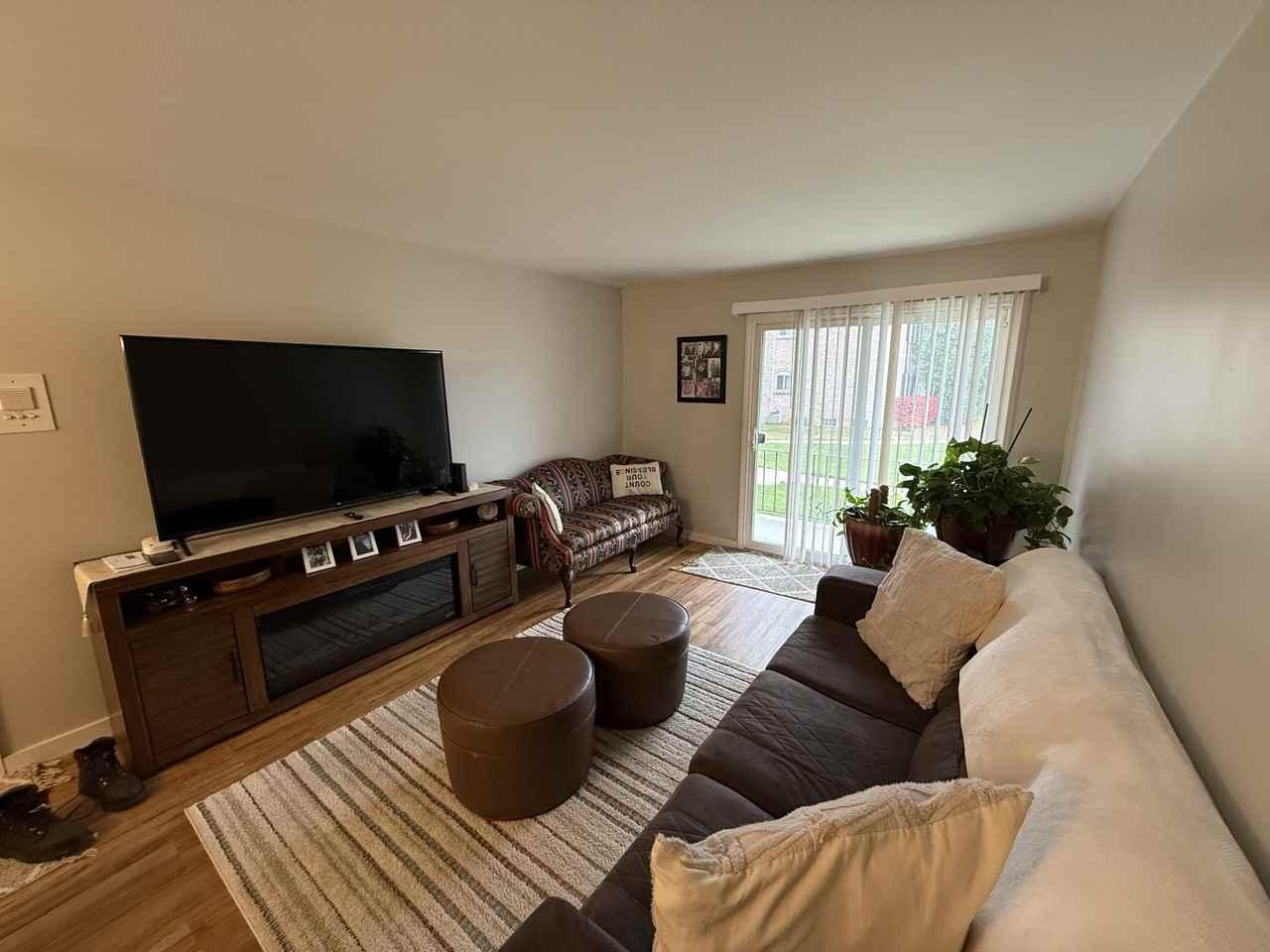 14211 Ivanhoe Dr #4 - Photo 4 of 6